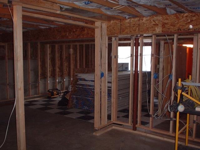 basementframing2.jpg